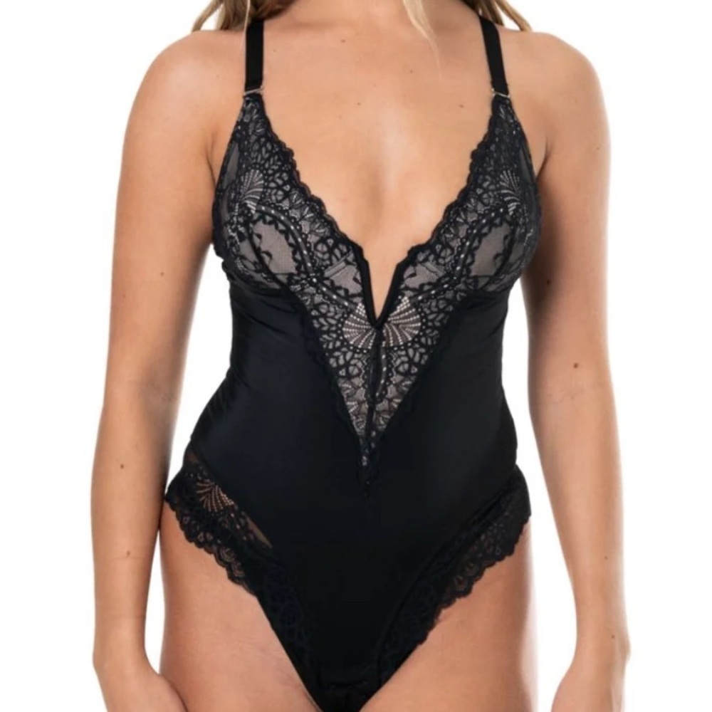 NEW Hey shape V-Neck Half Laced Bodysuit Black, women 3XL